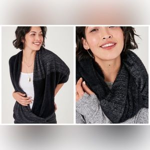 Stella & Dot Versatile Kaci Scarf